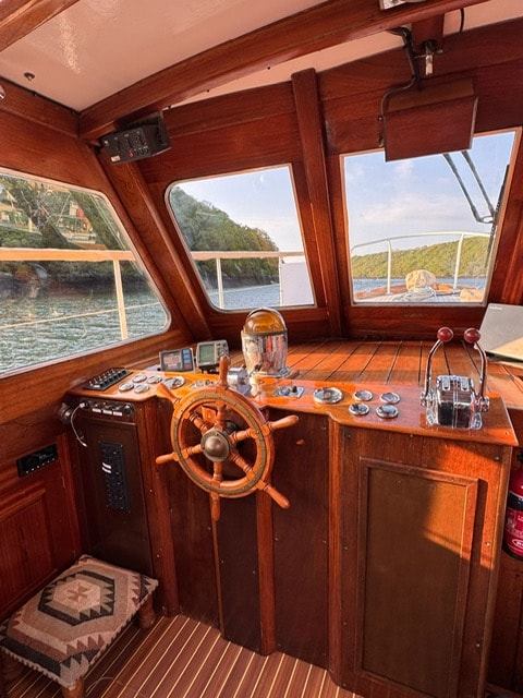 Sylvia interior detail